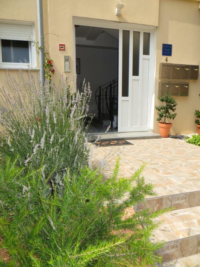 Apartman Mario Cres Eksteriør billede